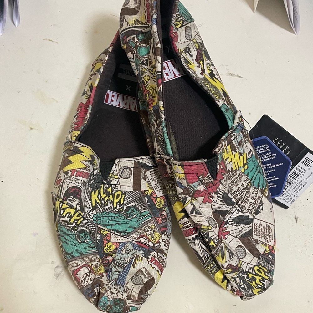 Marvel Multicolor Comic Print Sneakers size 8 new with tag